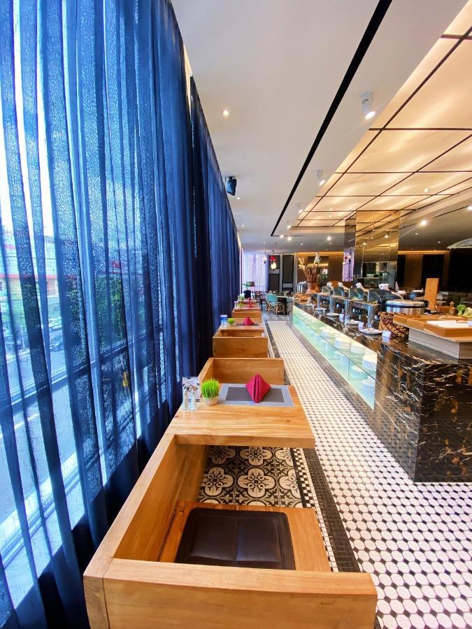 Grand Zuri Malioboro Ξενοδοχείο Γιογκιακάρτα Εξωτερικό φωτογραφία