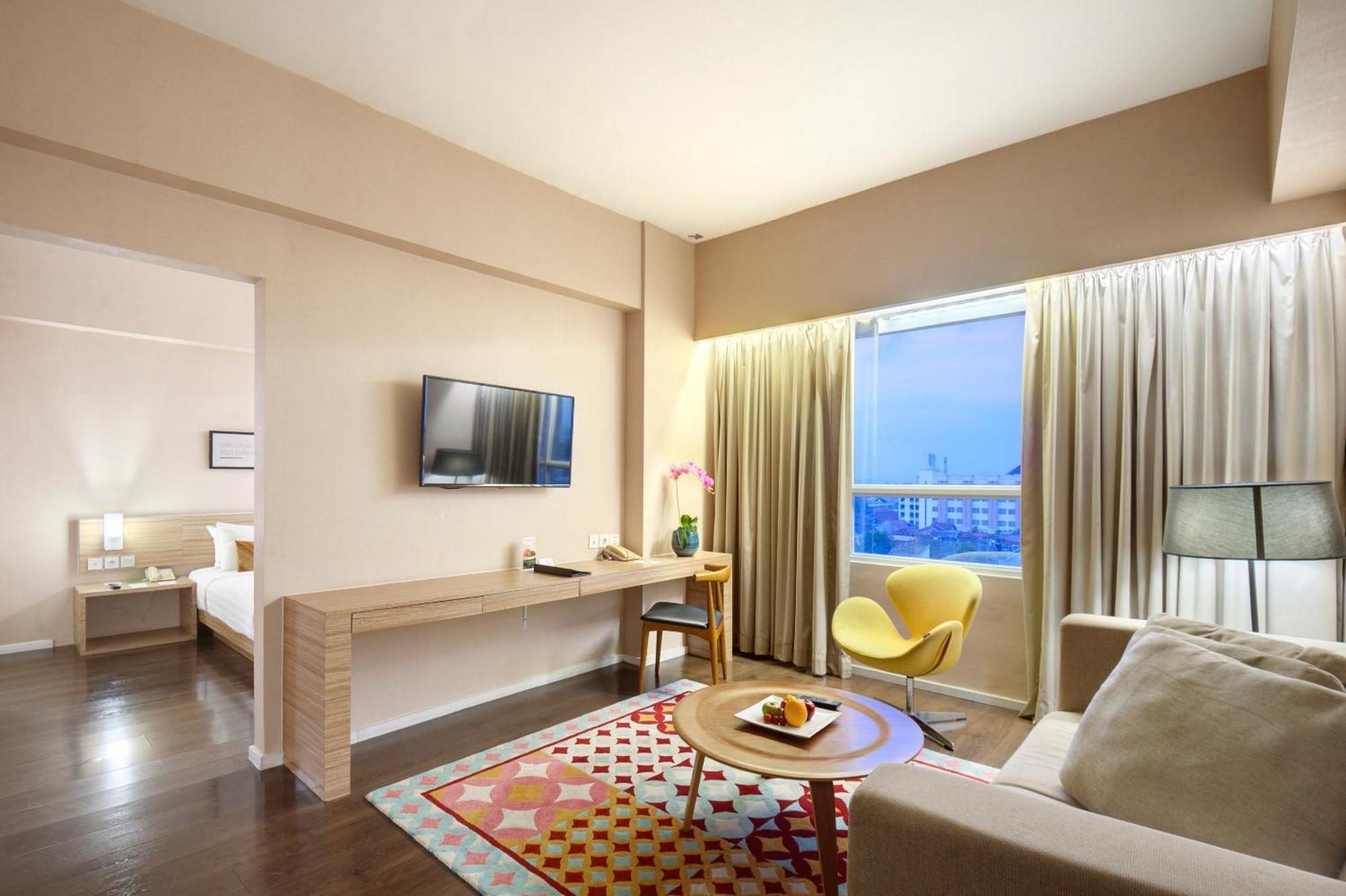 Grand Zuri Malioboro Ξενοδοχείο Γιογκιακάρτα Εξωτερικό φωτογραφία